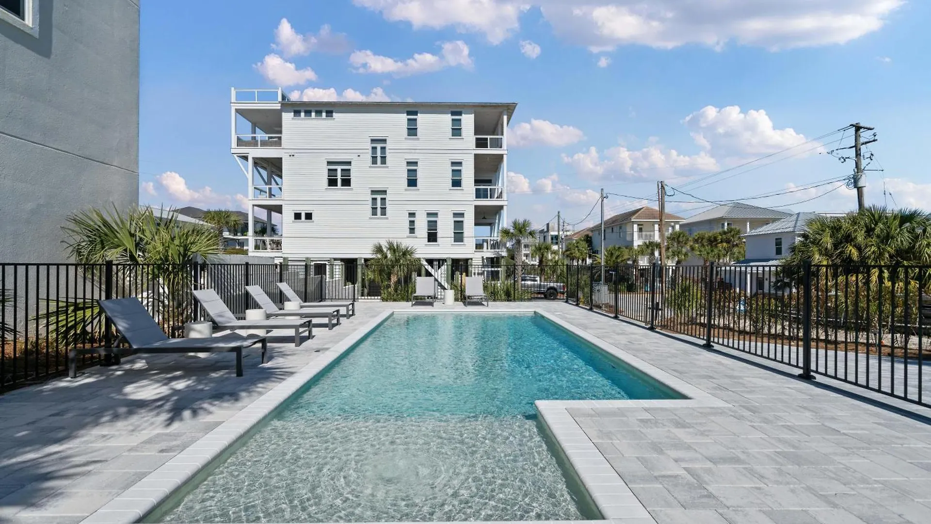 Beachside Bungalow Destin